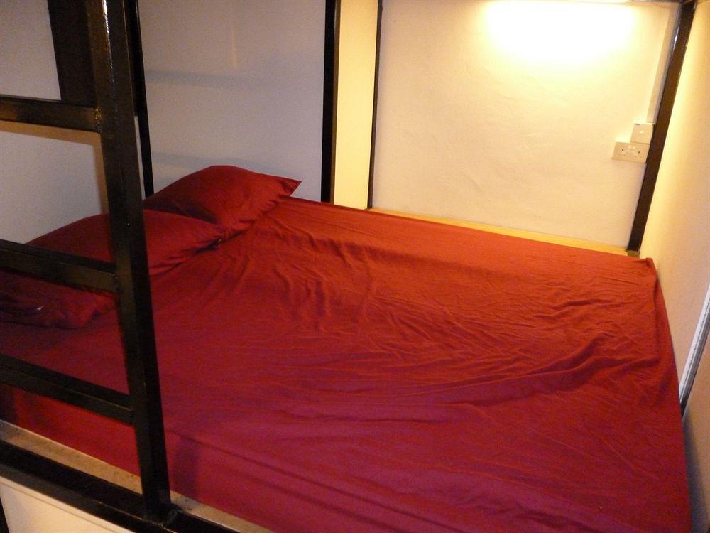 Hostel Plush Pods Singapur Exterior foto