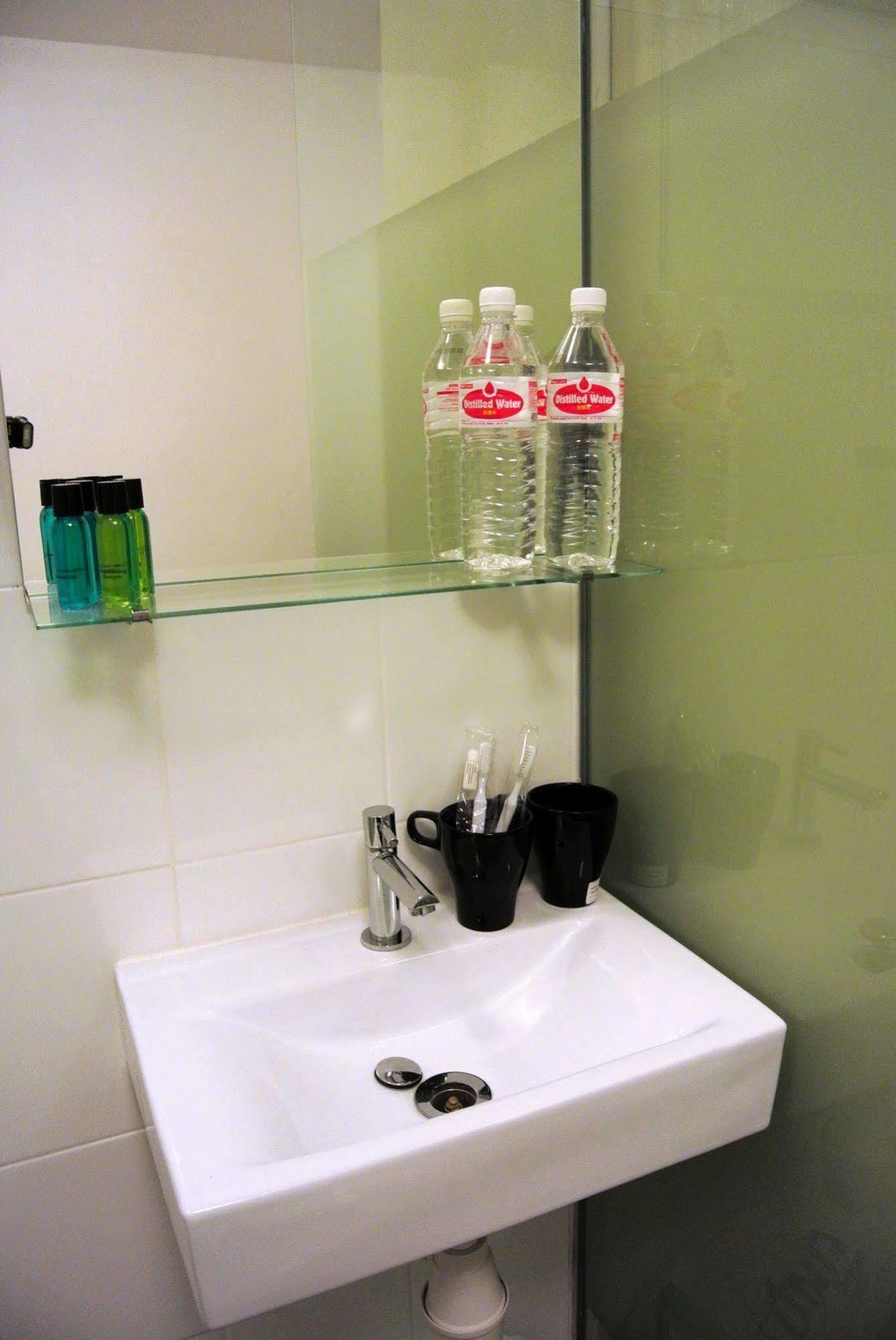 Hostel Plush Pods Singapur Exterior foto